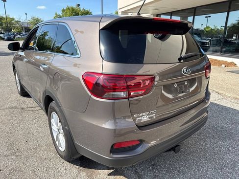 Used 2019 Kia Sorento FWD image 7