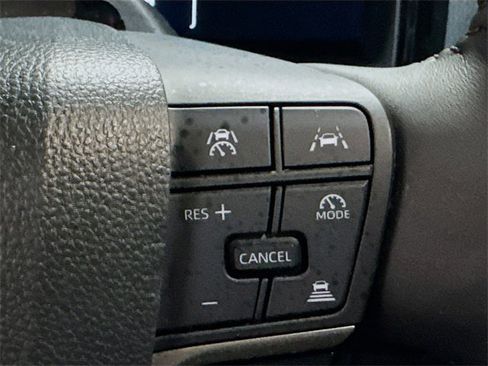 Used 2025 Toyota Camry XLE image 17