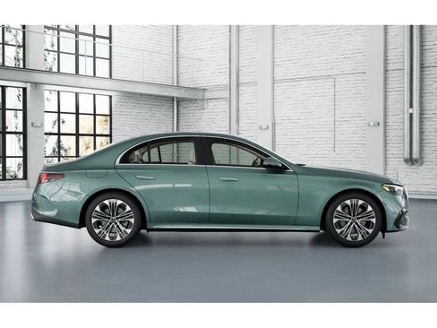 New 2026 Mercedes-Benz E 350 4MATIC Sedan image 16