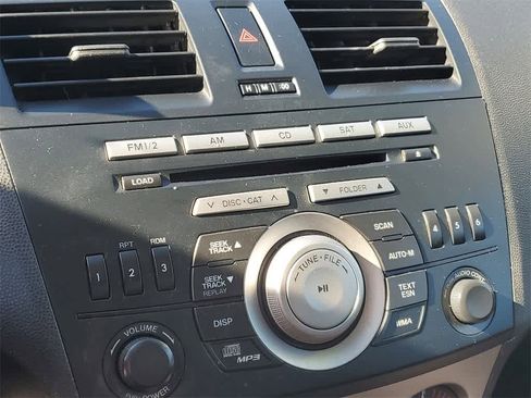 Used 2010 MAZDA MAZDA3 i Sport image 28