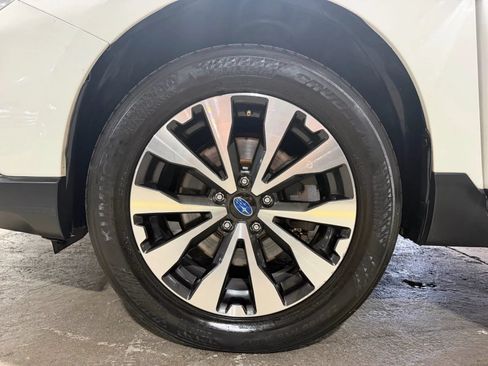Used 2015 Subaru Outback 2.5i Limited AWD/4WD image 17