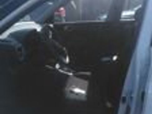 Used 2025 Hyundai Venue SEL image 13