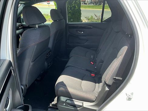 Certified 2025 Honda Pilot Sport image 8