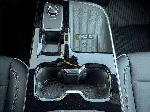 New 2026 Buick Enclave Preferred image 16