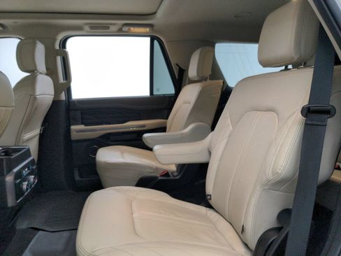 Used 2021 Ford Expedition Platinum AWD/4WD image 29