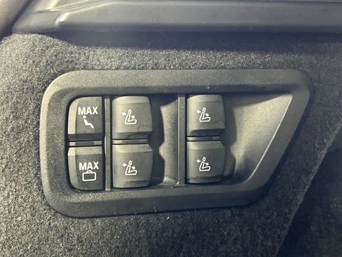 Used 2023 BMW X7 M60i w/ Executive Package AWD/4WD image 16