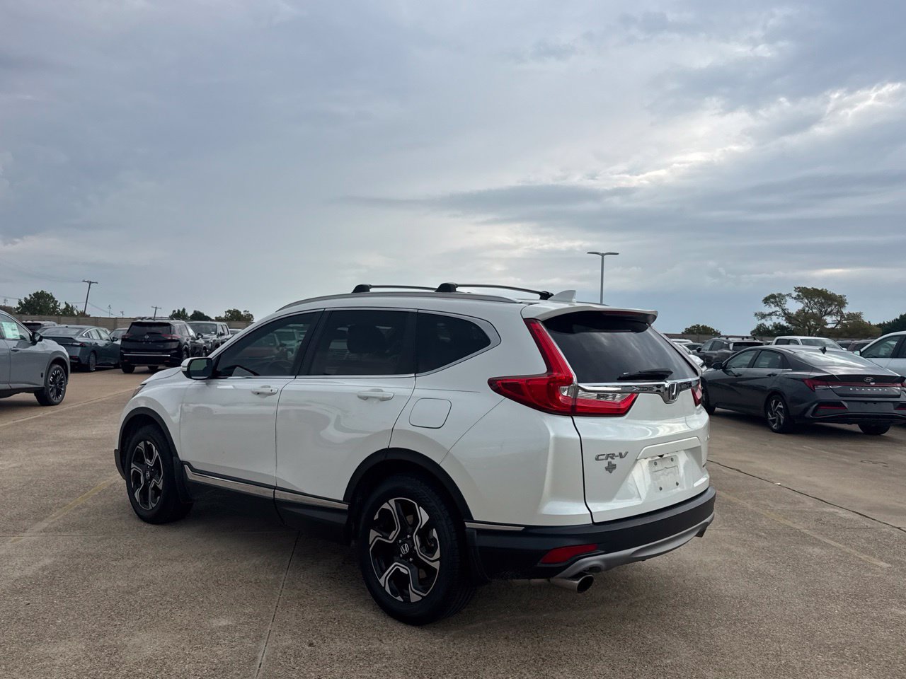Used 2018 Honda CR-V Touring image 13