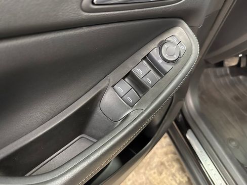 Used 2023 Buick Encore GX Preferred w/ Cold Weather Comfort Package AWD/4WD image 16