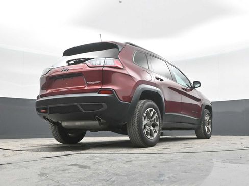 Used 2021 Jeep Cherokee Trailhawk w/ Sun, Sound & Nav Group AWD/4WD image 32