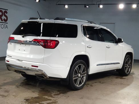 Used 2019 GMC Acadia Denali image 7