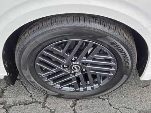 New 2026 Nissan Sentra SV w/ SV Convenience Package FWD image 13