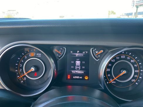 Used 2021 Jeep Wrangler Unlimited Sport image 19