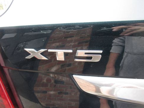 Used 2024 Cadillac XT5 Premium Luxury w/ LPO, Floor Liner Package AWD/4WD image 16