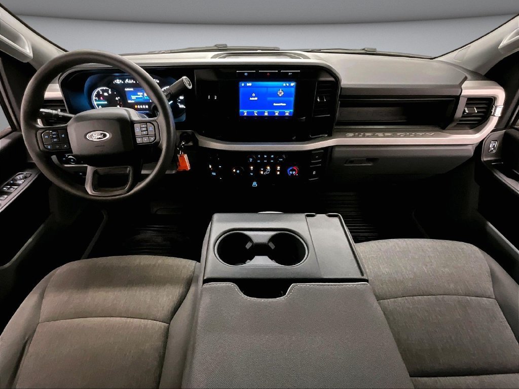 Used 2024 Ford F250 XL AWD/4WD image 8