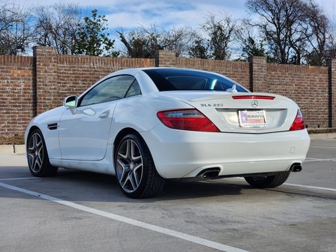 Used 2015 Mercedes-Benz SLK 250 image 8