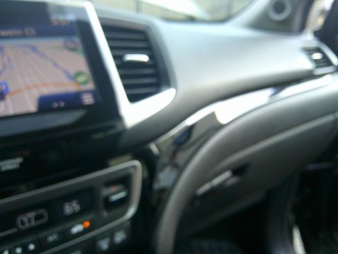 Used 2017 Honda Pilot Touring image 66