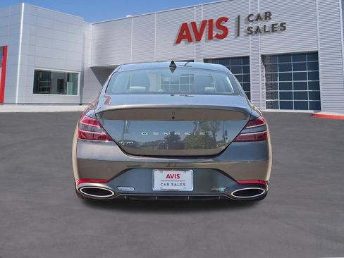 Used 2025 Genesis G70 2.5T RWD image 7