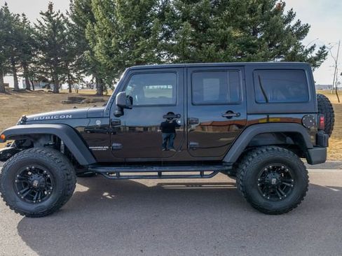 Used 2014 Jeep Wrangler Unlimited Rubicon w/ Connectivity Group image 8