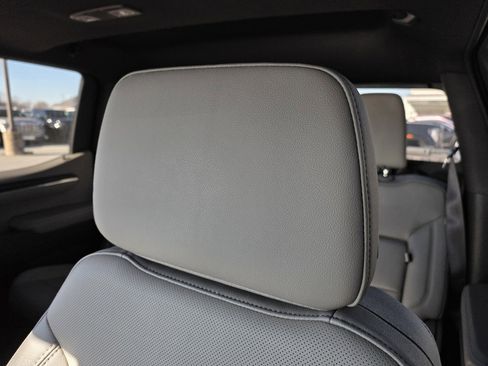 Used 2024 GMC Sierra 1500 SLT w/ SLT Premium Plus Package image 21