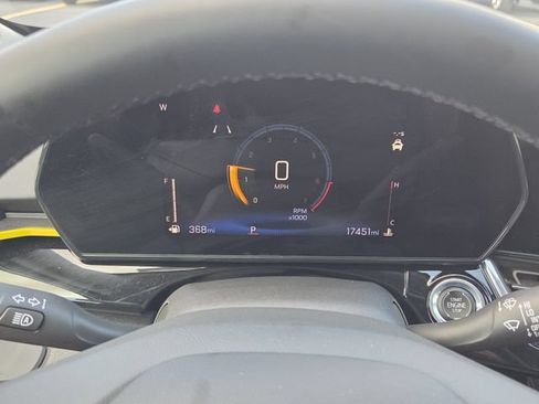 Certified 2024 Chevrolet Trax ACTIV w/ Sunroof Package FWD image 25