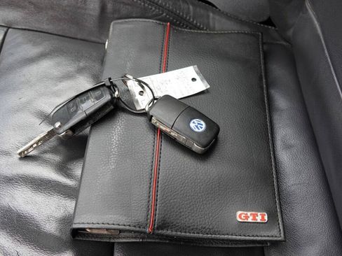 Used 2007 Volkswagen GTI 4-Door FWD image 78