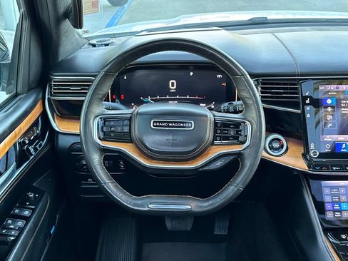 Used 2024 Jeep Grand Wagoneer L Series III AWD/4WD image 15