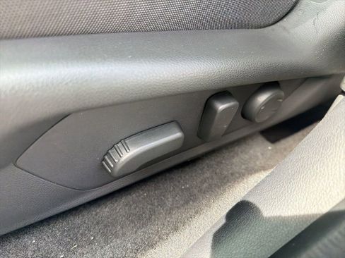 Used 2026 Subaru Crosstrek 2.0i Premium image 25