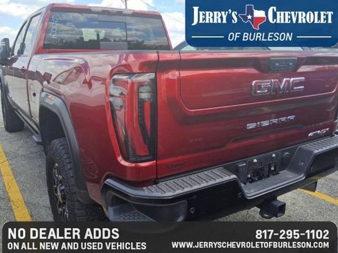 Used 2026 GMC Sierra 2500 AT4X AWD/4WD image 4