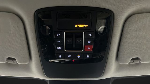 Used 2025 Kia Carnival SX Prestige FWD image 35
