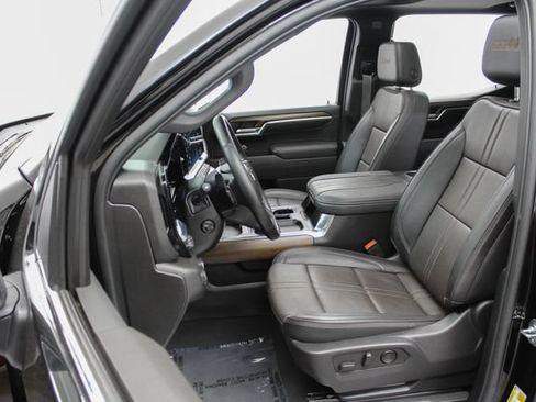 Used 2025 Chevrolet Silverado 1500 High Country w/ High Country Premium Package AWD/4WD image 20