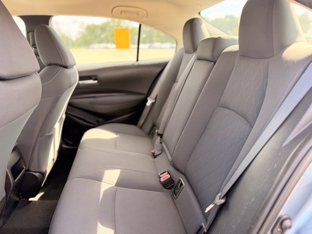 Used 2020 Toyota Corolla LE FWD image 16