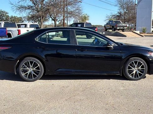 Certified 2023 Toyota Camry SE image 7