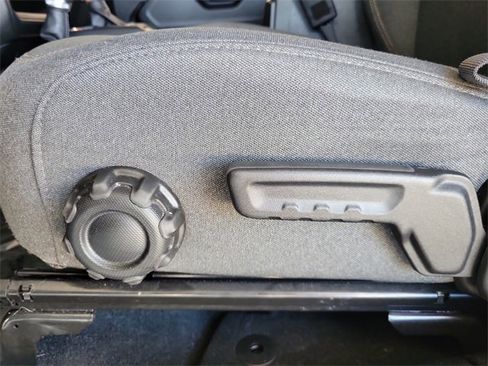 Used 2024 Jeep Wrangler Sport S image 21