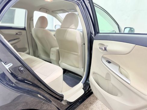 Used 2011 Toyota Corolla LE image 27