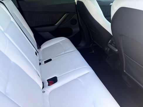 Used 2023 Tesla Model Y Performance image 26