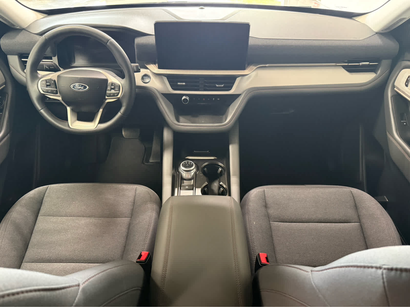 Used 2025 Ford Explorer Active AWD/4WD image 16
