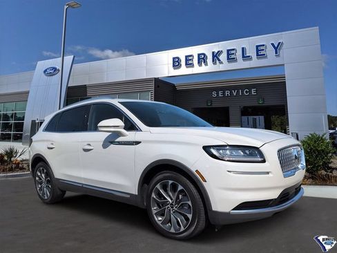 Used 2023 Lincoln Nautilus Reserve FWD image 1