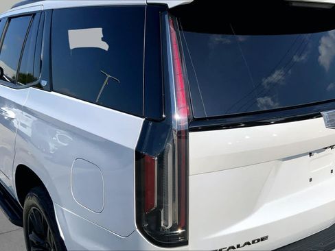 Used 2023 Cadillac Escalade Sport AWD/4WD image 26
