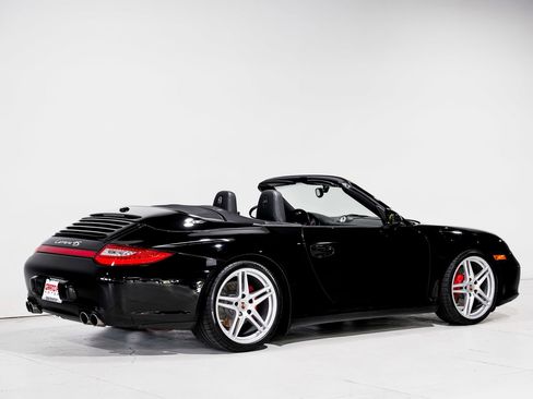 Used 2010 Porsche 911 Carrera 4S AWD/4WD image 3