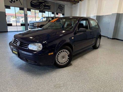 Used 2001 Volkswagen Golf GL image 3