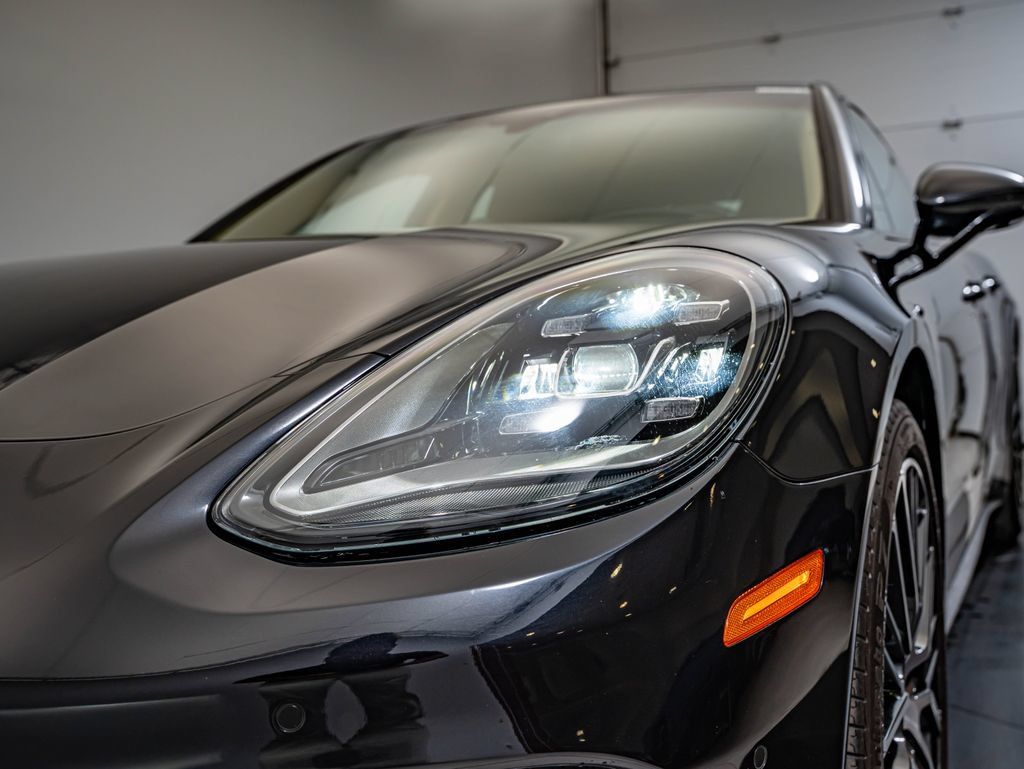 Certified 2023 Porsche Panamera Platinum Edition RWD image 16