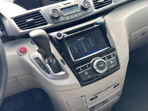 Used 2016 Honda Odyssey SE image 22