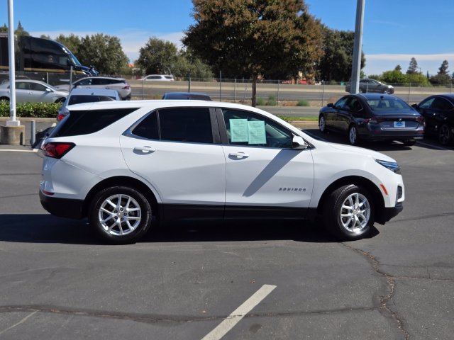 Used 2024 Chevrolet Equinox LT AWD/4WD image 3