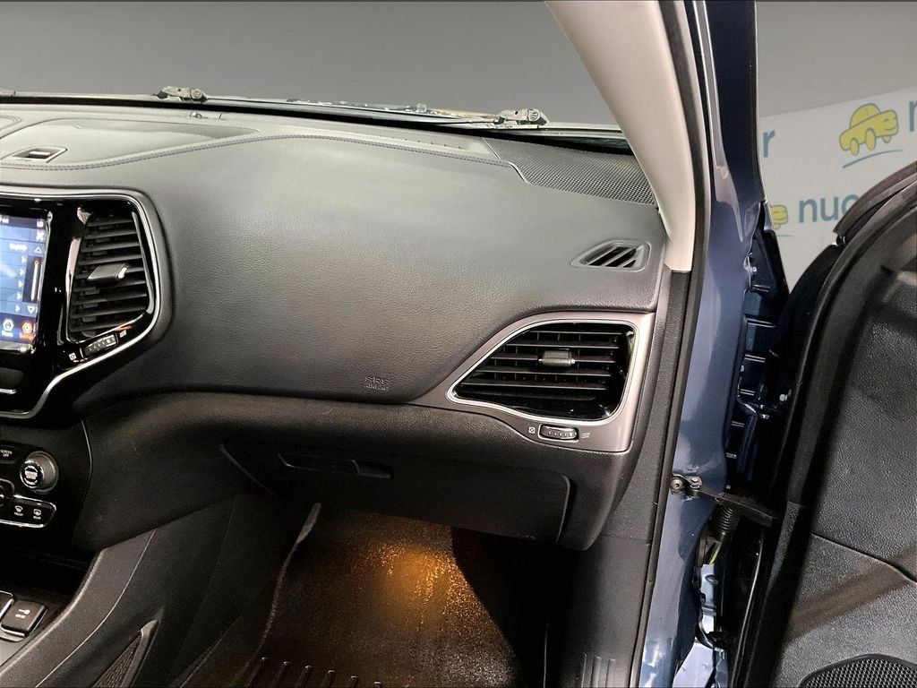 Used 2020 Jeep Cherokee Limited AWD/4WD image 13