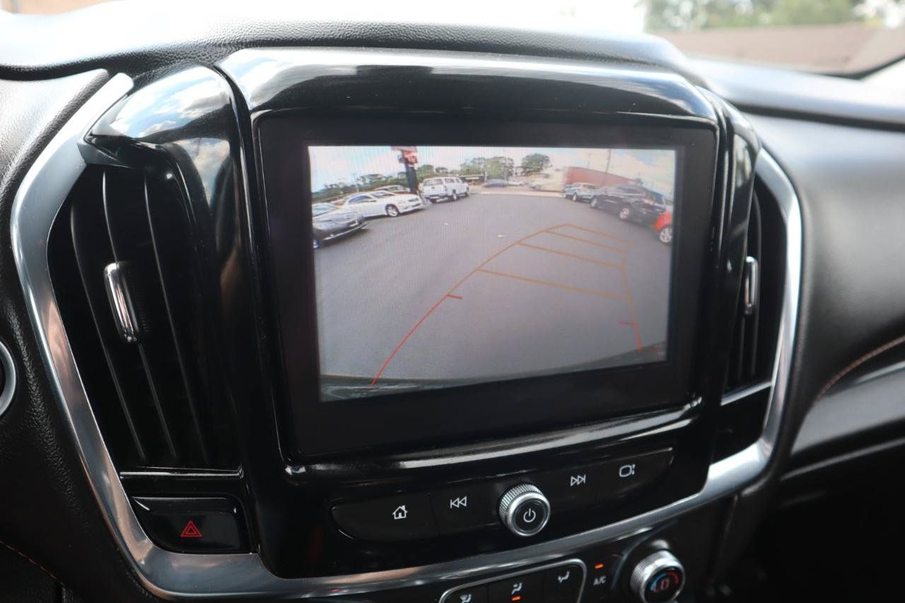 Used 2018 Chevrolet Traverse LT w/ LPO, Floor Liner Package AWD/4WD image 23