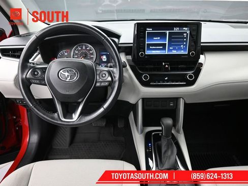 Used 2022 Toyota Corolla Cross LE w/ Black Badges Package (TMS) image 11
