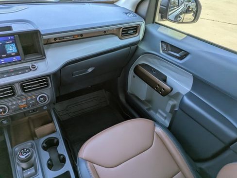 Certified 2022 Ford Maverick Lariat w/ Lariat Luxury Package image 15