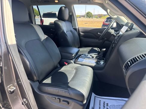Used 2024 INFINITI QX80 Luxe AWD/4WD image 12