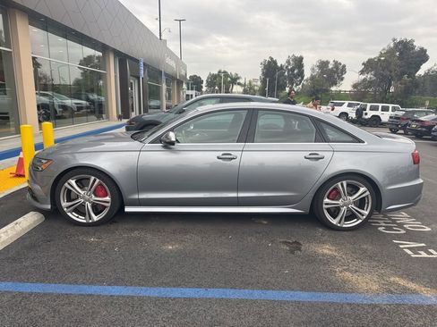 Used 2018 Audi S6 Premium Plus w/ S Sport Package image 2