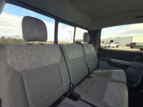 Used 2022 Ford F150 XLT w/ Equipment Group 302A High image 16